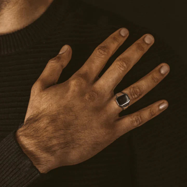 Luqro | Bague Signet Argent Noir pour Homme